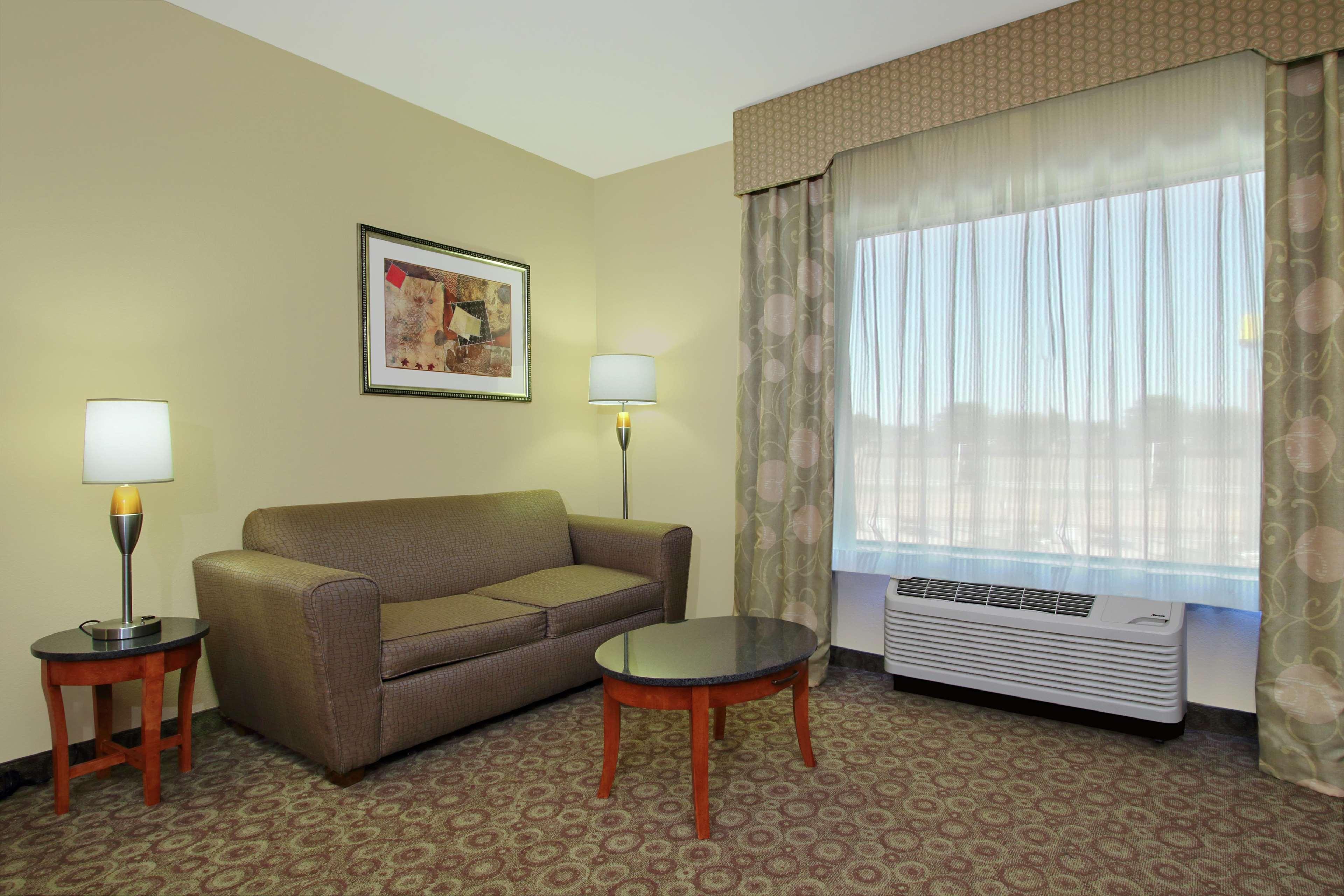 Hampton Inn & Suites Buffalo Exteriör bild
